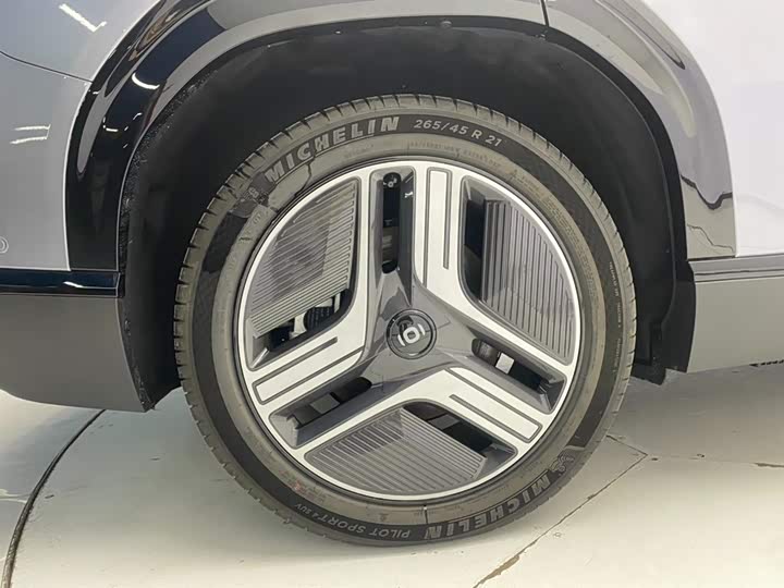 Фото 11 - Changan Qiyuan (Nevo) E07