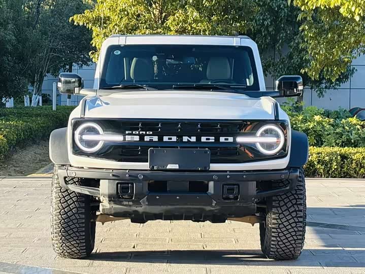 Фото 2 - Ford Bronco