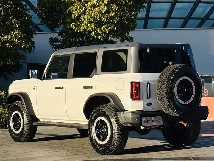 Фото 7 - Ford Bronco