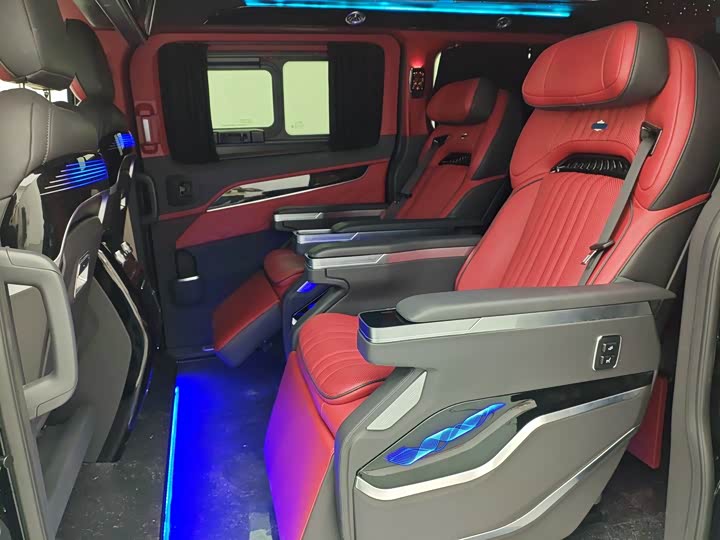 Фото 6 - Ford Tourneo