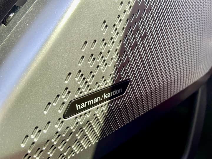 Фото 15 - BMW 5 Series