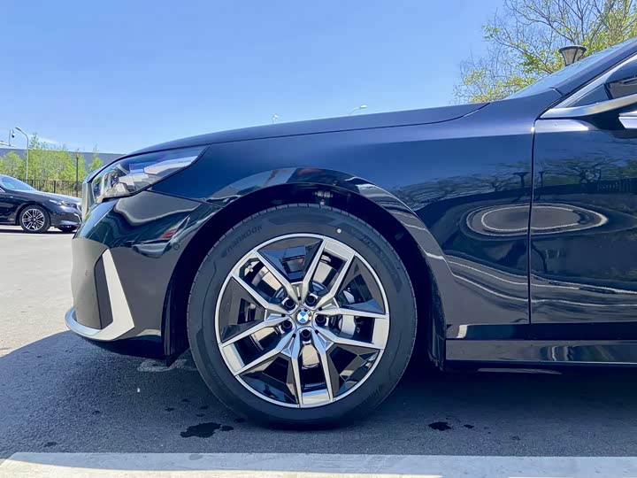 Фото 20 - BMW 5 Series