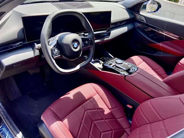 Фото 6 - BMW 5 Series