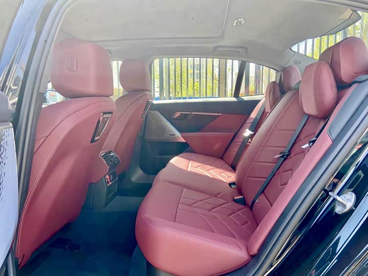 Фото 7 - BMW 5 Series