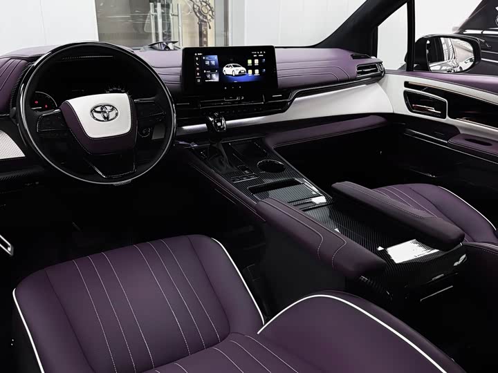 Фото 6 - Toyota Granvia