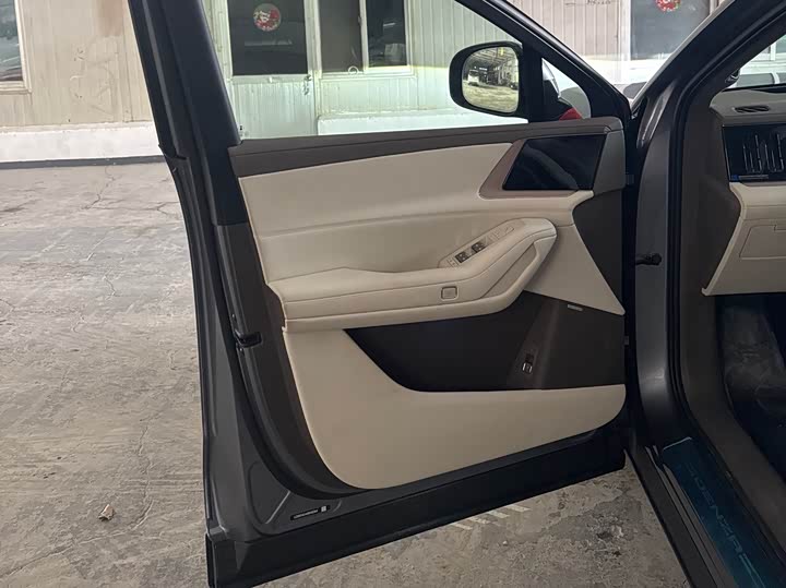 Фото 8 - Denza N8L