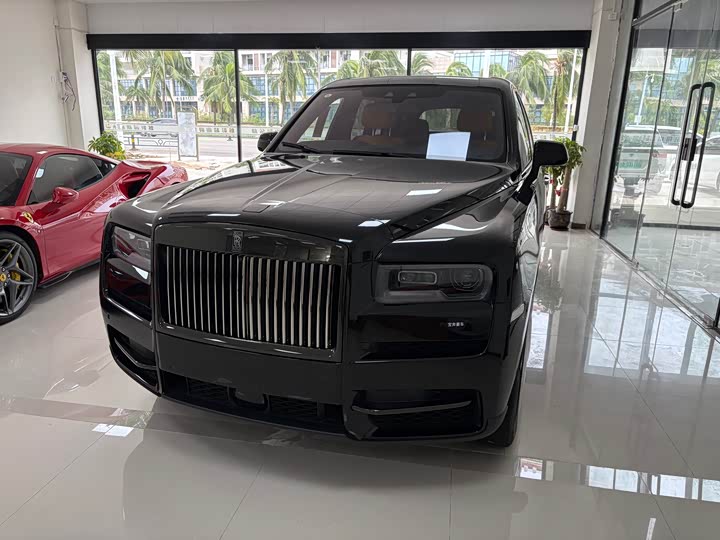 Фото 1 - Rolls-Royce Cullinan