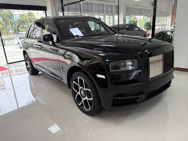 Фото 2 - Rolls-Royce Cullinan