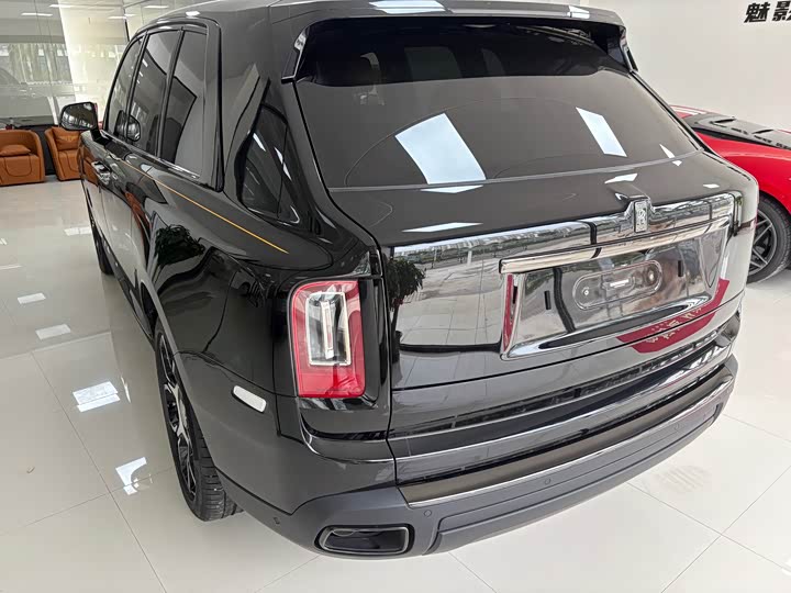 Фото 4 - Rolls-Royce Cullinan