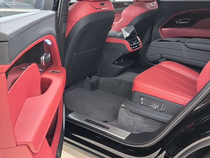 Фото 4 - Bentley Bentayga