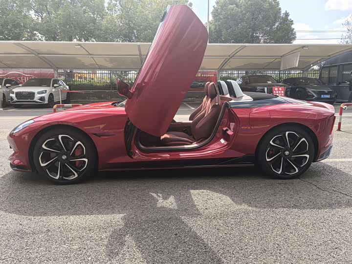 Фото 9 - MG Motor Cyberster