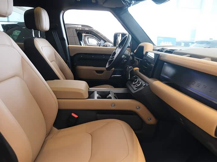 Фото 9 - Land Rover Defender