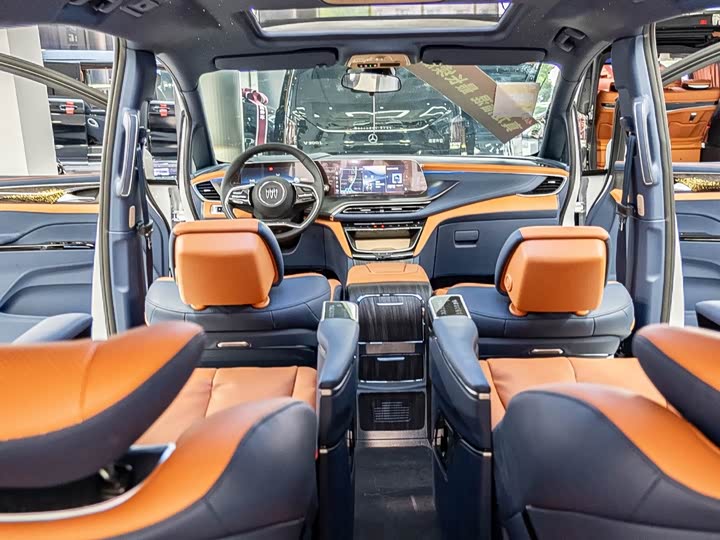 Фото 5 - Buick GL8 ES