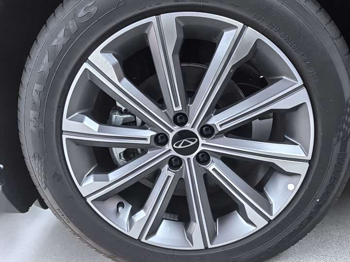 Фото 3 - Chery Tiggo 8L