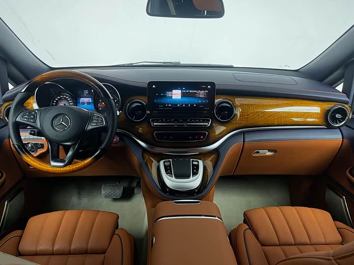 Фото 9 - Mercedes-Benz Vito