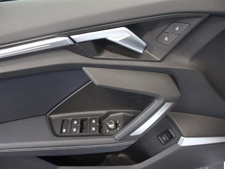 Фото 8 - Audi A3