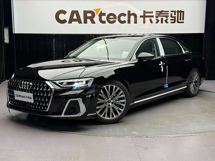 Фото 1 - Audi A8