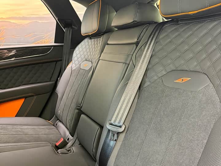 Фото 6 - Bentley Bentayga