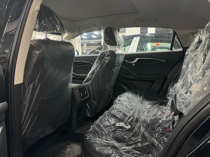 Photo 9 - Bestune B70