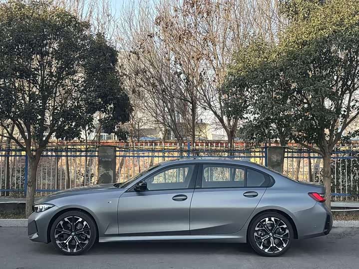 Фото 9 - BMW 3 Series