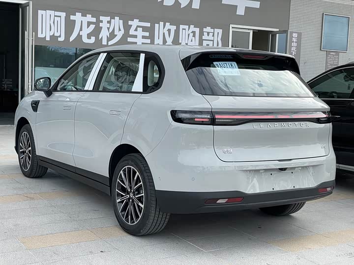 Фото 8 - Leapmotor B10