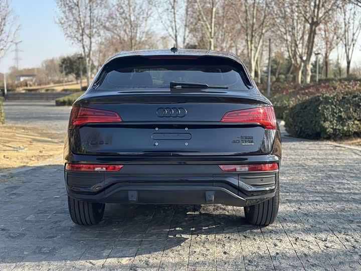 Фото 2 - Audi Q5L Sportback