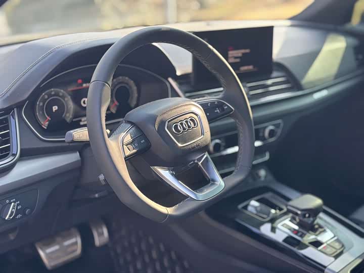 Фото 4 - Audi Q5L Sportback