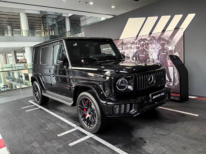 Фото 2 - Mercedes-Benz G-Class AMG