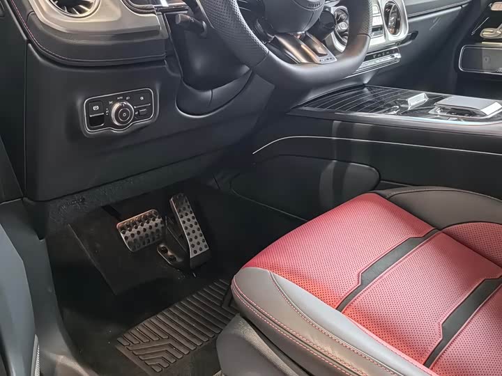 Фото 7 - Mercedes-Benz G-Class AMG