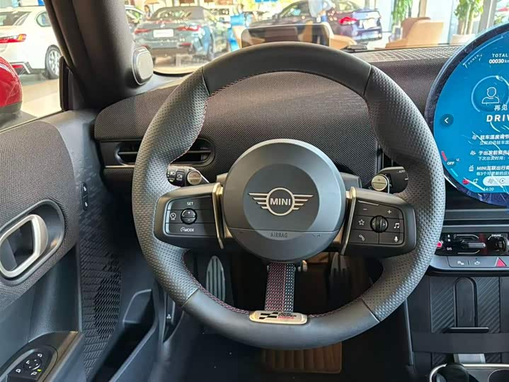 Фото 12 - Mini Mini JCW