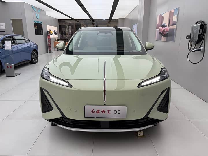 Фото 2 - Hongqi EHS5 (Tiangong 06)