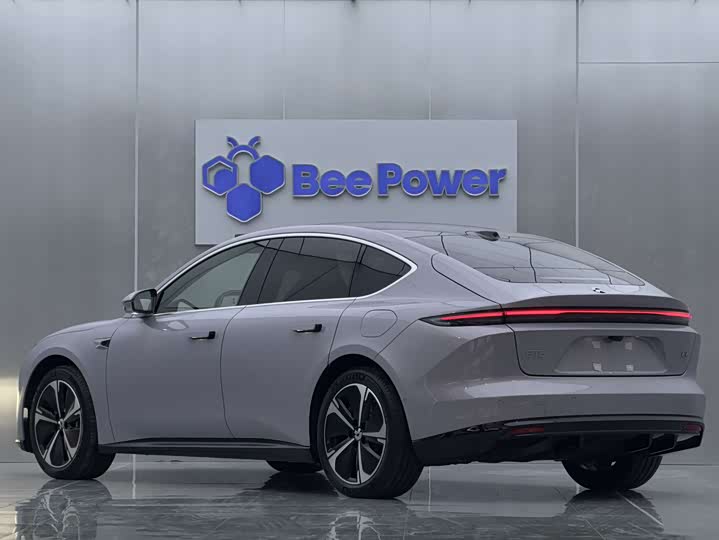 Фото 6 - Nio ET5