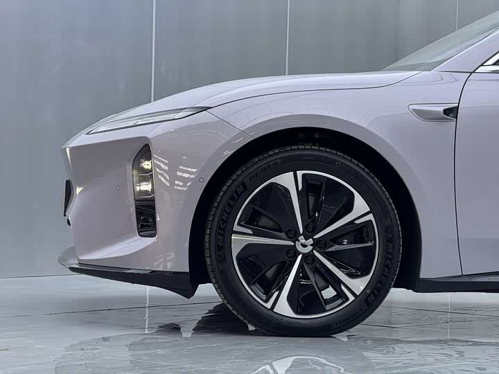 Фото 8 - Nio ET5