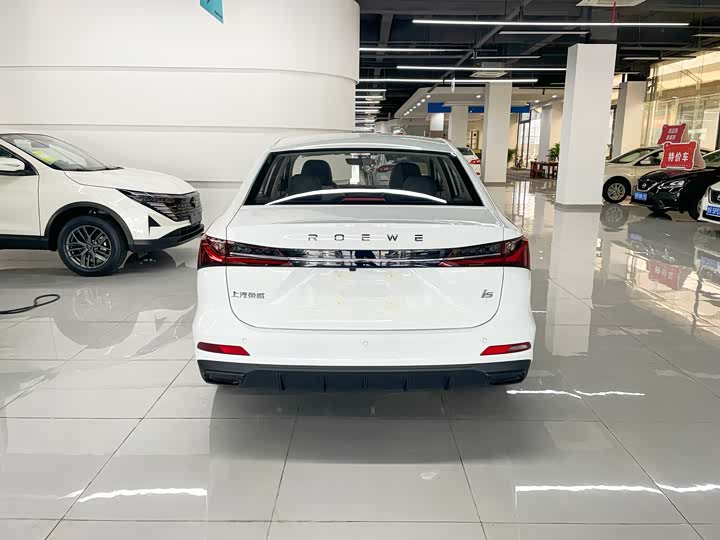 Фото 4 - Roewe i5