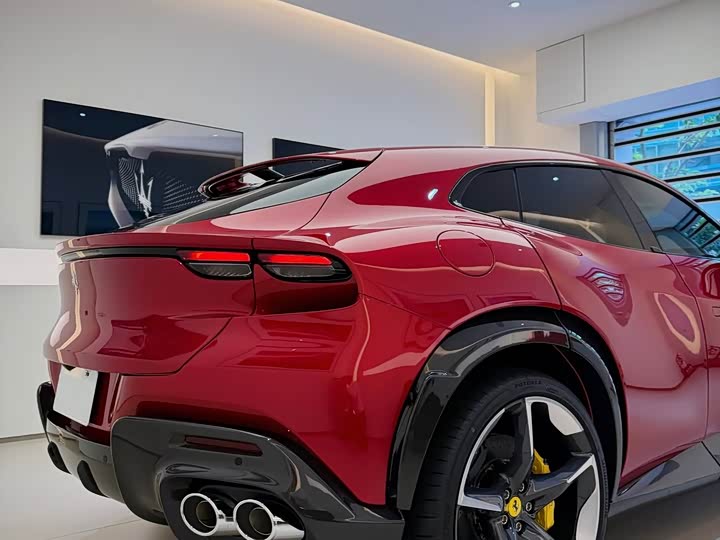 Фото 7 - Ferrari Purosangue