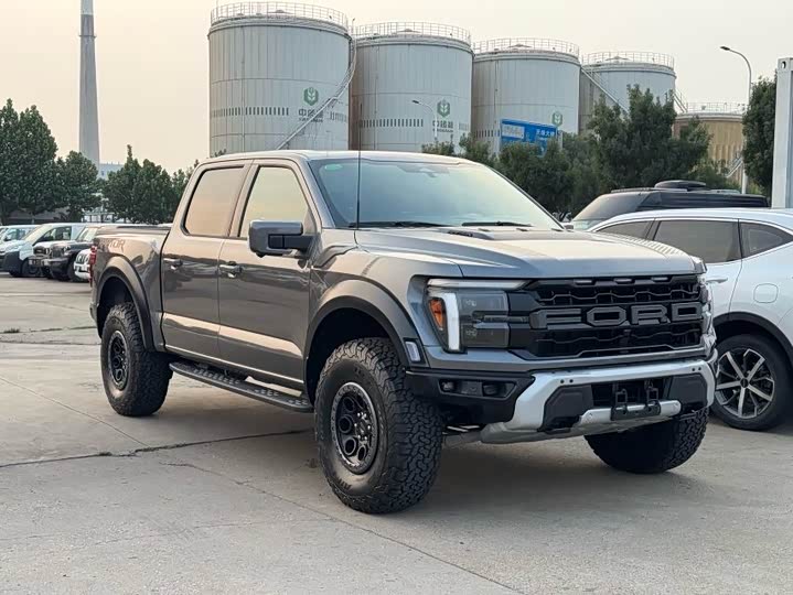 Фото 1 - Ford F-150 Raptor