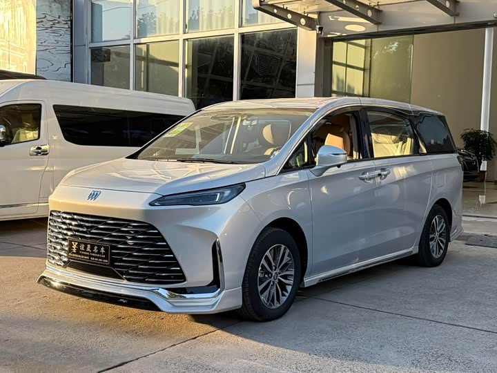 Фото 1 - Buick GL8 ES