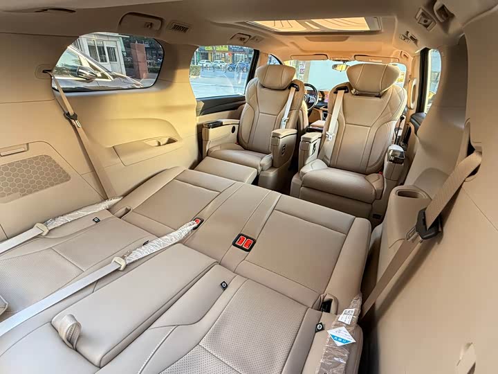 Фото 12 - Buick GL8 ES