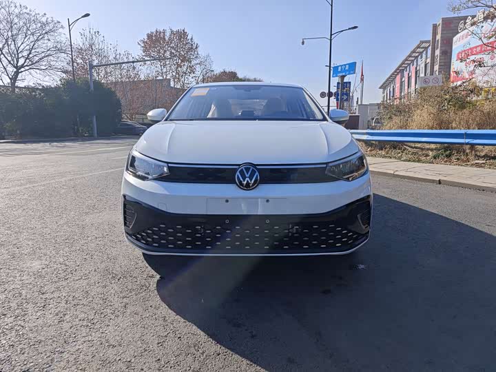 Фото 2 - Volkswagen Lavida