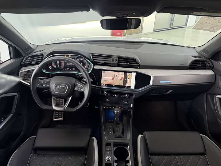Фото 6 - Audi Q3