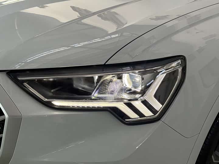 Фото 7 - Audi Q3