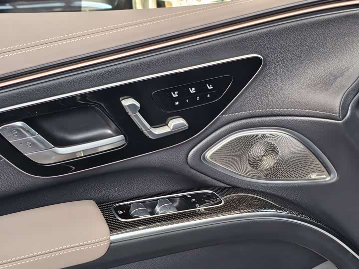 Фото 7 - Mercedes-Benz EQS AMG