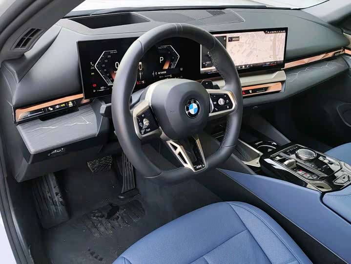 Фото 8 - BMW 5 Series