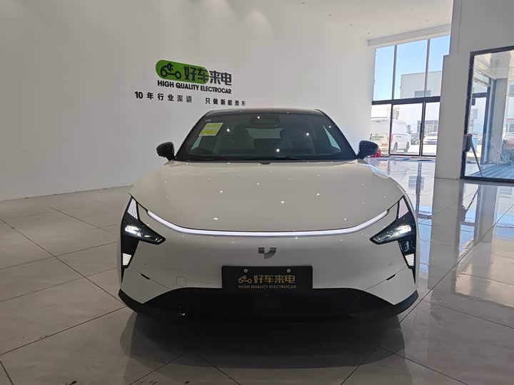 Фото 2 - Geely Jiyue 01