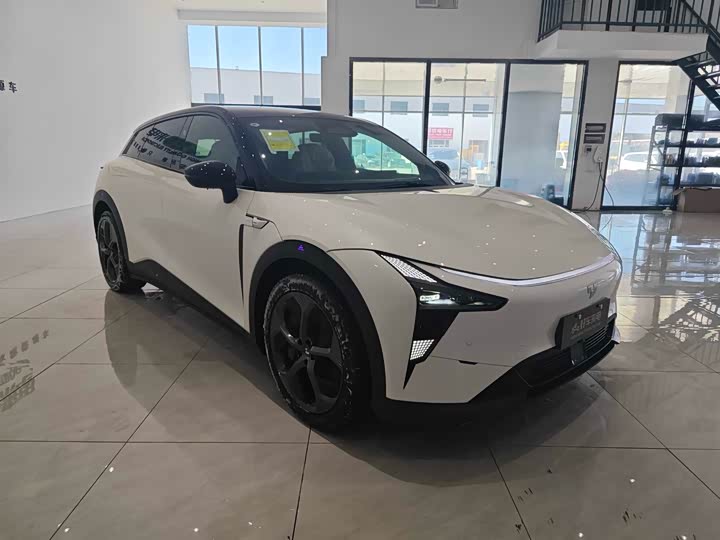 Фото 3 - Geely Jiyue 01