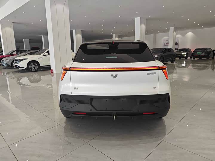 Фото 5 - Geely Jiyue 01