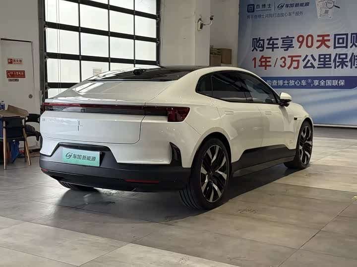 Фото 9 - Polestar 4