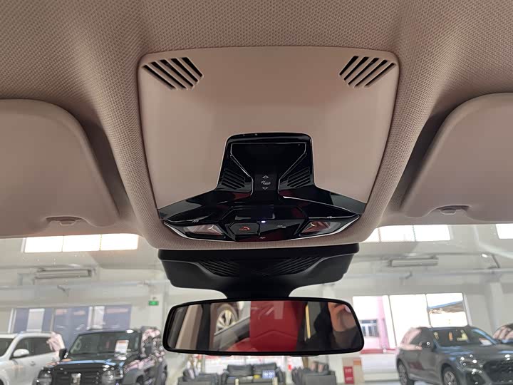 Фото 16 - BMW X1