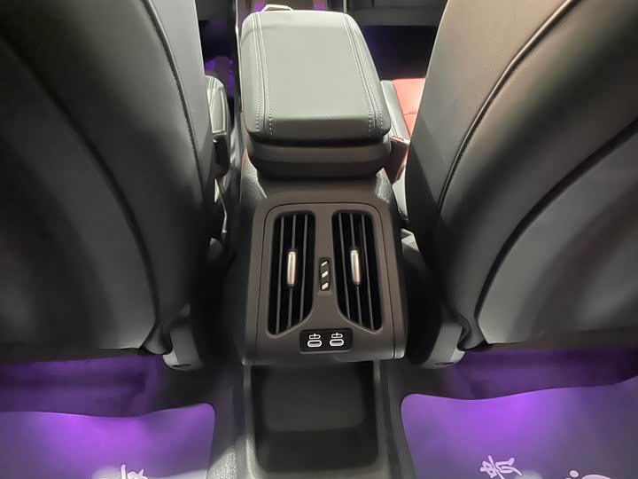 Фото 18 - BMW X1