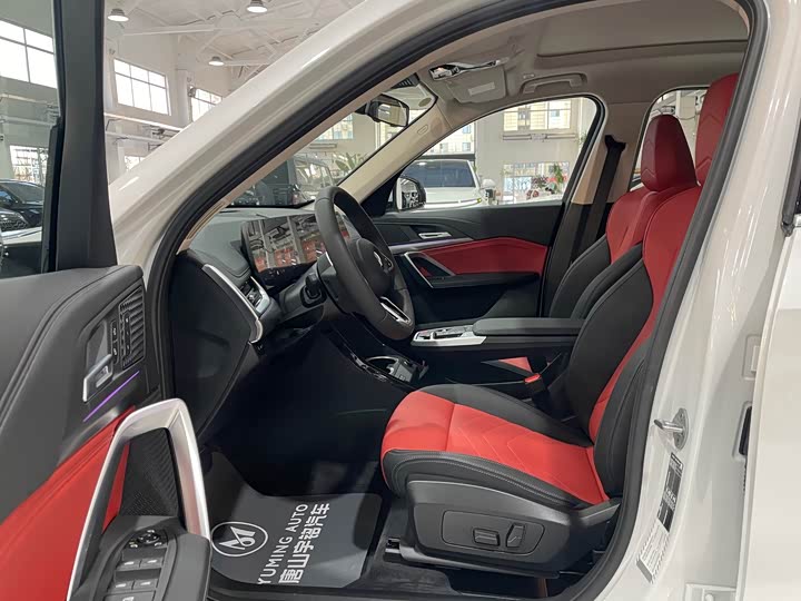 Фото 21 - BMW X1